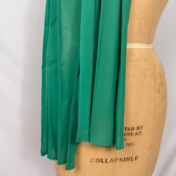 Green Scarf 10" x 71" No Tags - Picture 3 of 7